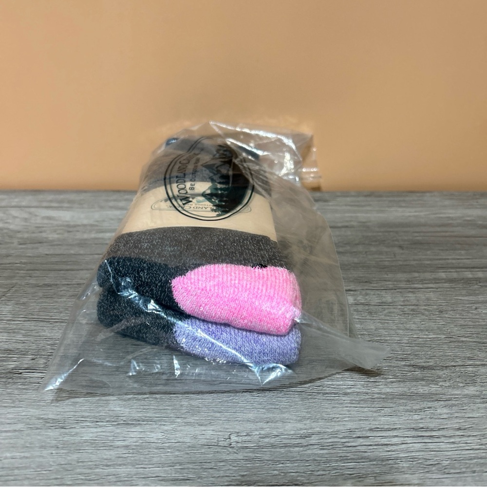 Woodland Creek Women’s Thermal  Socks Set Of 2 Fit Shoes Size 4-10.5 NWT